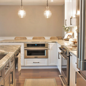 Fabuwood Onyx Kitchen by Lauren