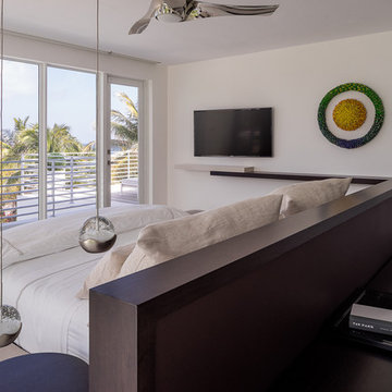 Modernism Defined in a Spacious Miami Beach Home