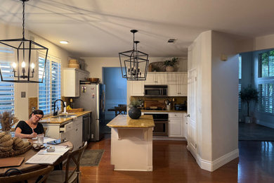 Kitchen - kitchen idea in Other