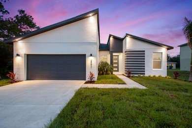 Inspiration for a modern home design remodel in Other
