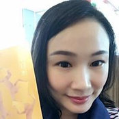 Lynda Loo's photo