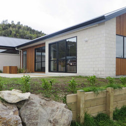 Premier Brick Country in White - Products
