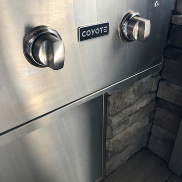 Wonderful Wood Counter Tops and Grill