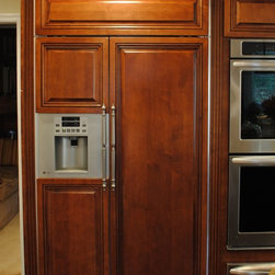 Detailed Traditional Kitchen - Kitchen Cabinetry