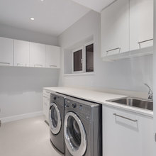 *LAUNDRY ROOM