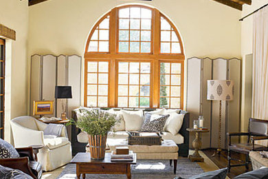 Inspiration for a timeless living room remodel in Austin