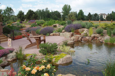 Inspiration for a contemporary landscaping in Denver.