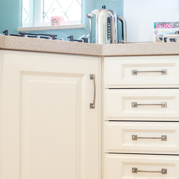 Shabby-Chic Style Kitchen