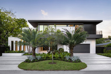 Inspiration for a contemporary exterior home remodel in Miami