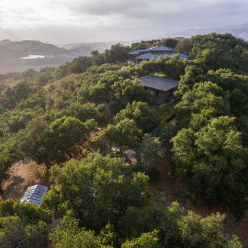 Las Ventanas Hillside Residence