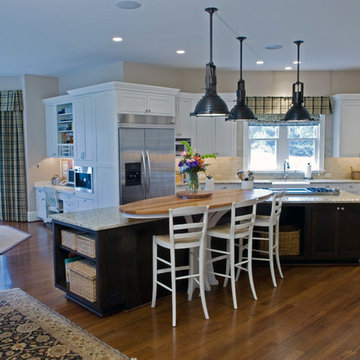 Two Toned Kitchens