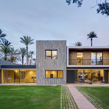Reforma integral de vivienda en un huerto de palmeras.