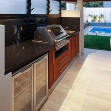 outdoor kitchen