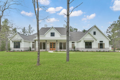 Exterior home photo in Houston