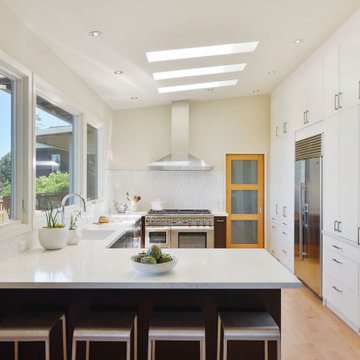 Barkeath Dr - Kitchen