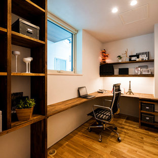 Foto på ett orientaliskt arbetsrum