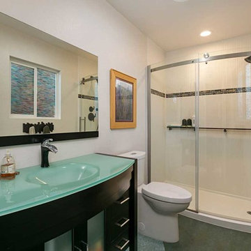 Encinitas Bathroom with Curved Design