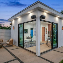 Corner View Doors