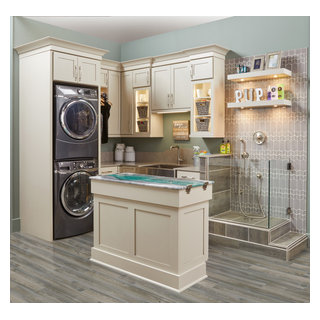 Design Ideas featuring Wellborn Cabinetry - Laundry Room - Birmingham ...