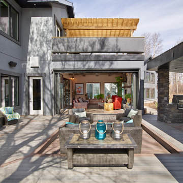 4 Season Room and Outdoor Patio