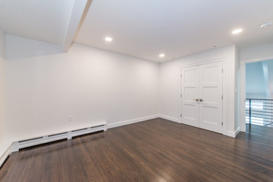 Example of a transitional home design design in New York