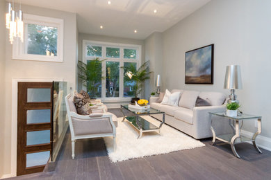 Inspiration for a modern living room remodel in Toronto