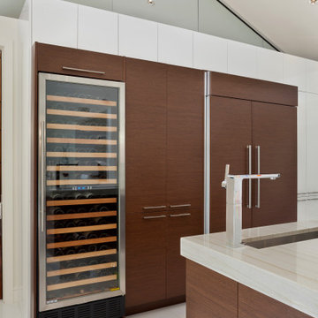 1st Place for Contemporary Kitchen - Crystal Cabinetry - Design Competition