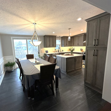 Showplace Framed Sonoma Kitchen & Dry Bar in Maple Flagstone