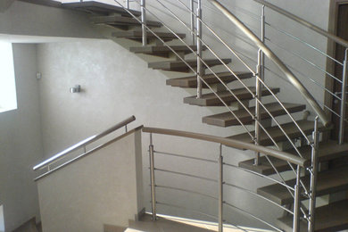 Staircase - large traditional staircase idea in Saint Petersburg