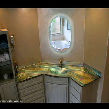 Glass Integral Sinks