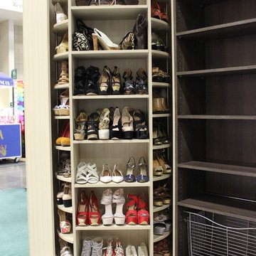 The Revolving Closet Organizer - Manually Rotates 360 degree
