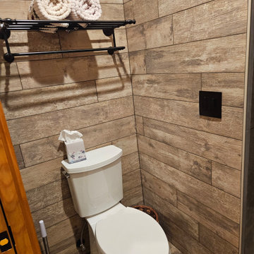 Louisville NE Rustic Retreat