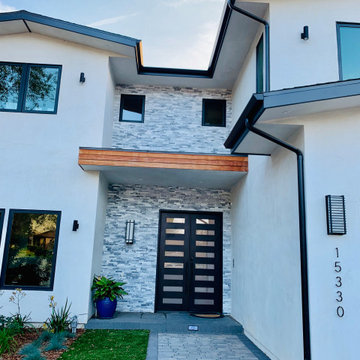Flat face - Modern rain gutters Tarzana