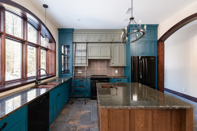 Inspiration for a kitchen remodel in Toronto