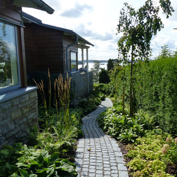 Nybyggt orangeri och renoverad trädgård