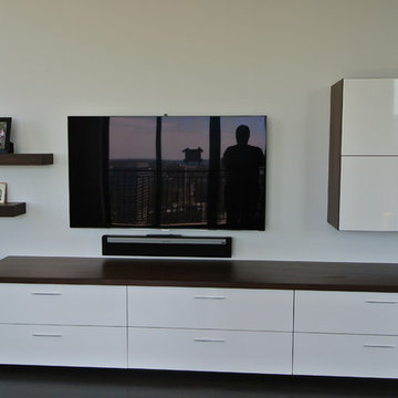Custom Kitchen with High Grade Plastic Finished Cabinets