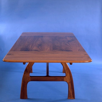 walnut dining table with end leaves