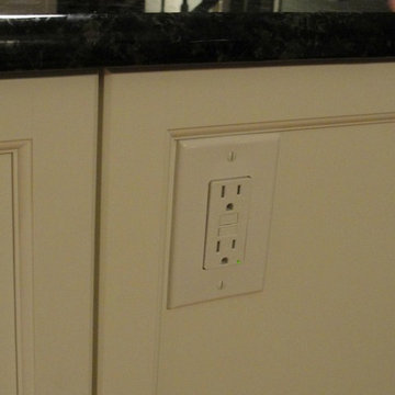 Outlet in Island