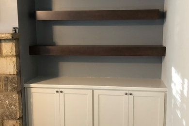 Family room - traditional family room idea in Atlanta