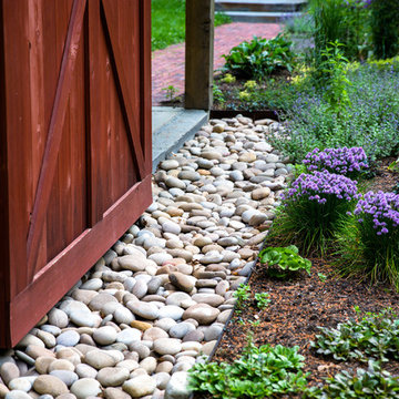 Drip edge with Tumbled Stone at Red Barn, Red Brick