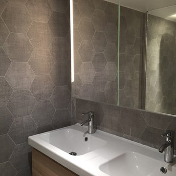 Grand miroir avec éclairage intégré