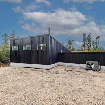 Seabeck - Modern Home + Studio with Panoramic Olympic Mountain Views