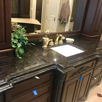 Antique Brown Master Bathroom