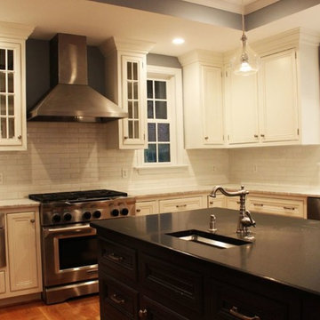 Pure Gray Quartz & Mont Blanc Marble Kitchen