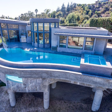 Brentwood - Hillside 360 Overflow Infinity Swimming Pool with Windows and Spa
