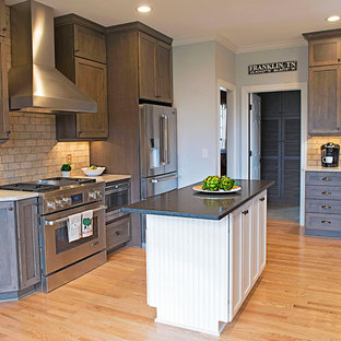 Hantel Kitchens & Baths Review]