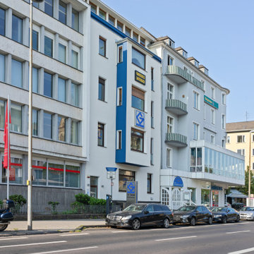 Wohn- und Geschäftshaus