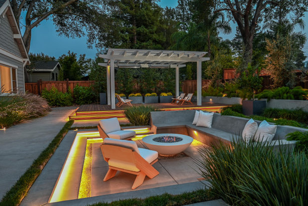 Contemporary Patio by Martin Hoffmann, Landscape Architect