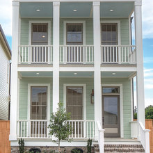 Traditional Exterior & Contemporary Interior Influence