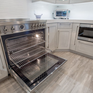 Bertazzoni & Fisher Paykel Kitchen